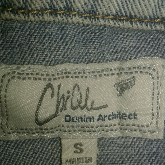 Vest - Picture 2 of 4